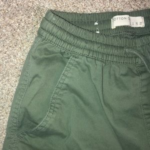 Green cargo pants